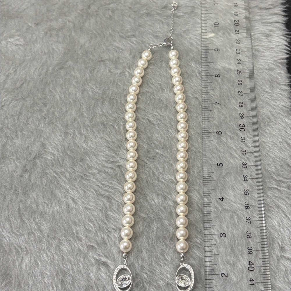 Swarovski glass pearl and crystal necklace - Picture 8 of 8